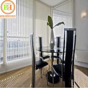 rèm lá dọc văn phòng