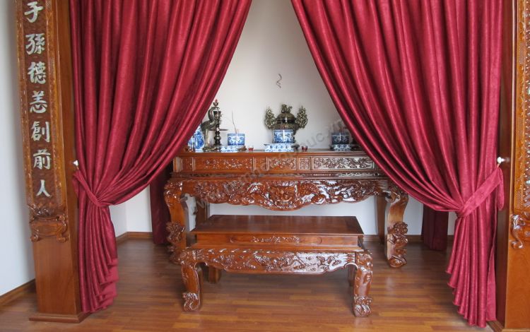 Rèm phòng thờ 